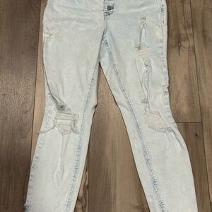 Old Navy Light Blue Distressed Skinny Jeans